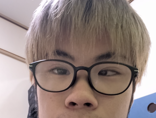 常泉柊　詐欺師