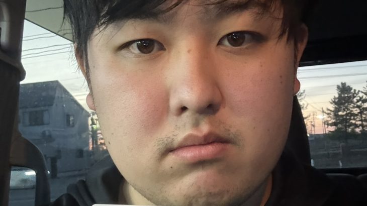 川村真央　詐欺師